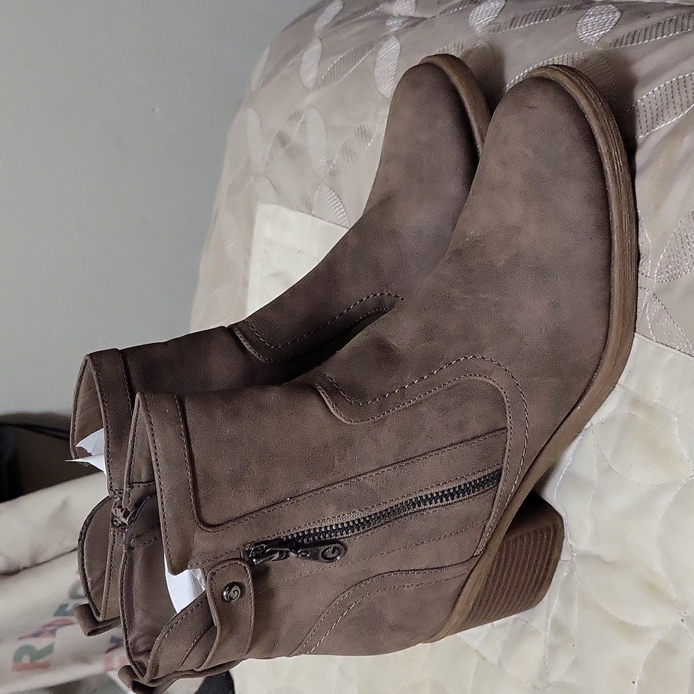 G by Guess Taupe Boots (10)